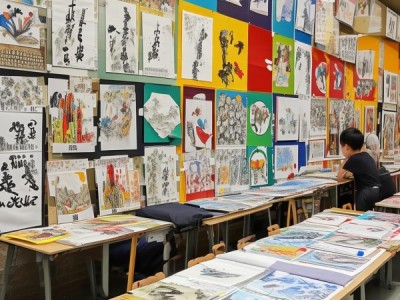 校园风采展，小学生硬笔书画盛宴呈现五六年级创意才华